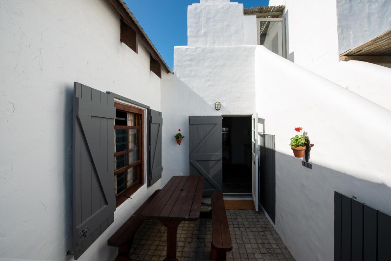 Gonana Studios & Villa Paternoster Exteriör bild